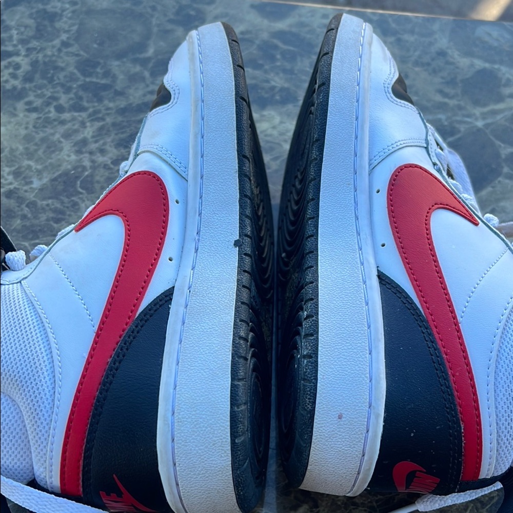 Nike Court Borough
Mid 2 Older Kids'... sz 6Y - Picture 5 of 10